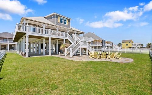 2344 Trinidad Dr, Crystal Beach, TX, 77650 | Card Image