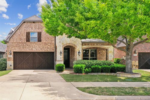 2802 Sherwood Dr, Trophy Club, TX, 76262-3456 | Card Image