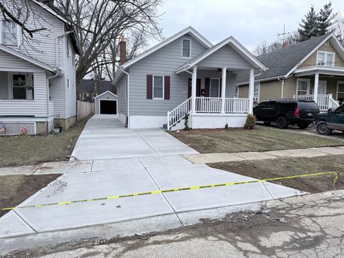 1913 Sterling Ave, North College Hill, OH, 45239-4716 | Card Image