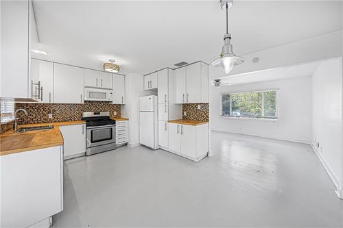 3705 Tower View Ct, Austin, TX, 78723-5738 | Card Image