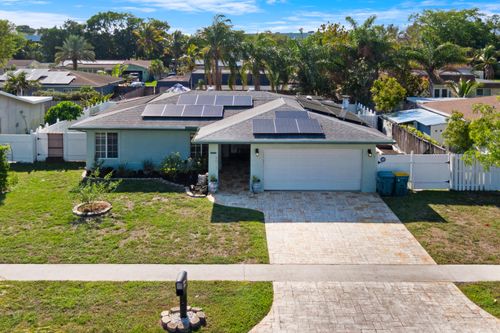 8017 Nw 74th Ter, Tamarac, FL, 33321-4858 | Card Image