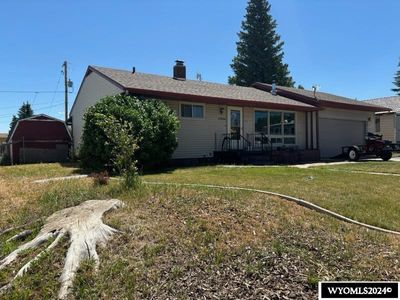 419 18th Street, House other with 4 bedrooms, 2 bathrooms and null parking in Evanston WY | Image 2