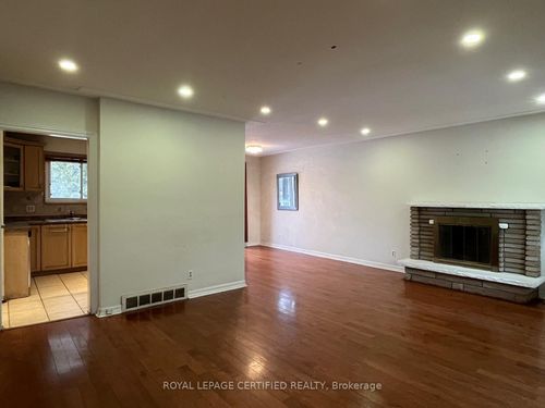 818 Garth Street, Hamilton, ON, L9C4K5 | Card Image