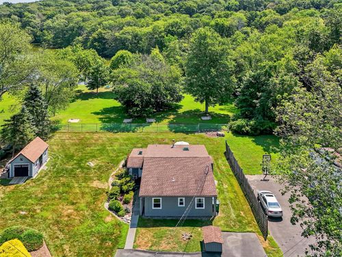 85 Lakeside Rd, Mahopac, NY, 10541-3128 | Card Image