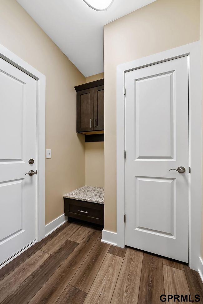 1325 Copper Mountain Dr, House other with 3 bedrooms, 3 bathrooms and 3 parking in Crescent IA | Image 17