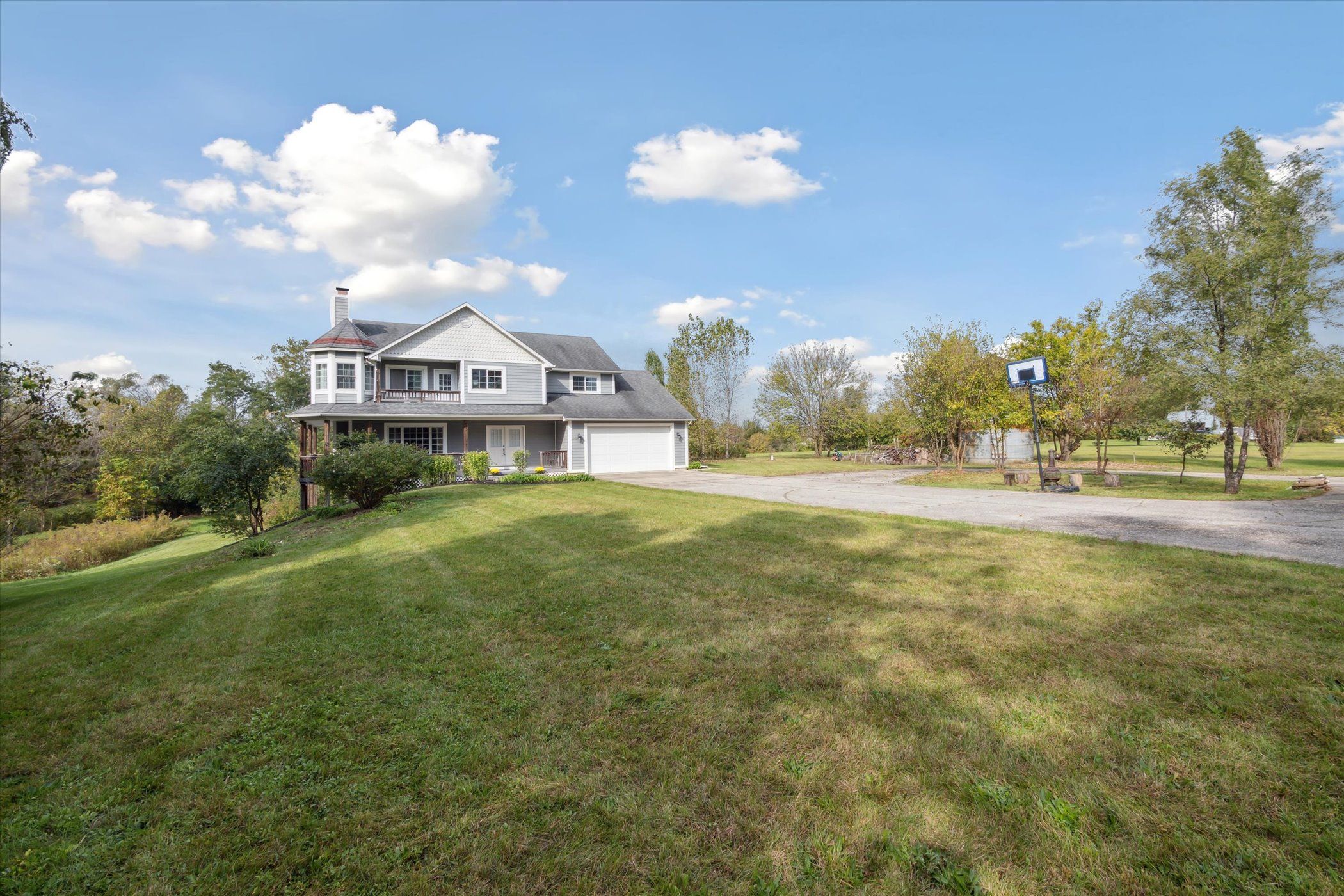 Ridge Rd, Canton, MI 48188