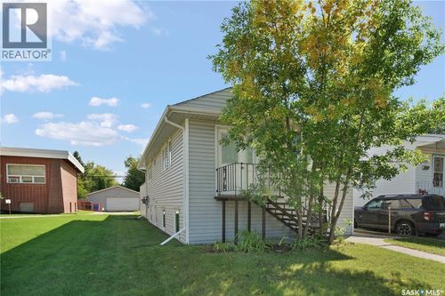 1209 Broadway Ave, Saskatoon, SK, S7H2A4 | Card Image