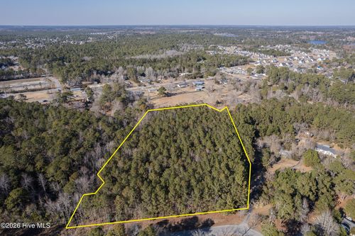 131 Henson Rd, Hubert, NC, 28539-4127 | Card Image