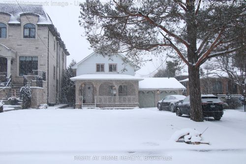 109 Yongehurst Road, Richmond Hill, ON, L4C3T3 | Card Image