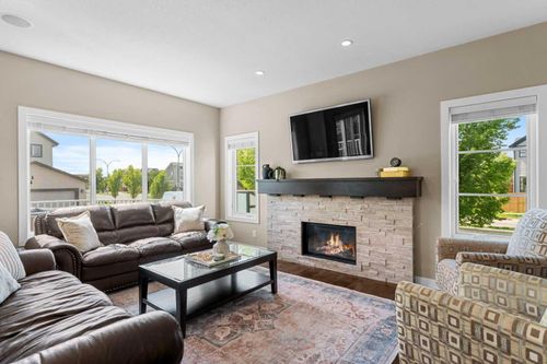 240 Copperpond Green Se, Calgary, AB, T2Z1H9 | Card Image