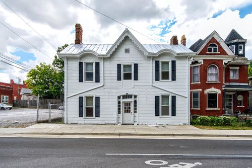 512 High St, Paris, KY, 40361-1863 | Card Image