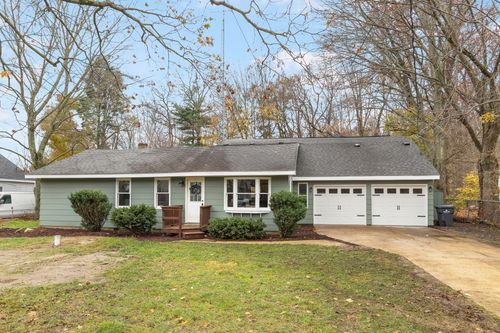 91760 Pitcher Dr, Benton Harbor, MI, 49022-9378 | Card Image