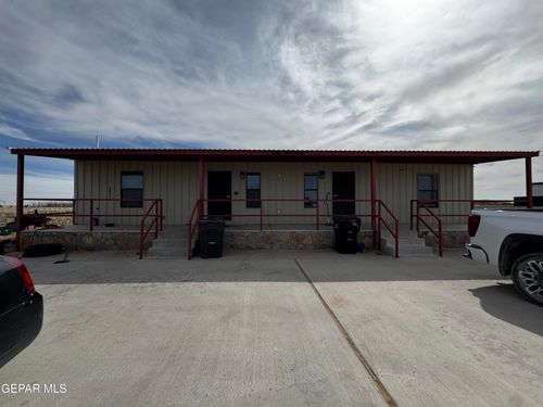 15065 Opelousas Ave, El Paso, TX, 79928-8570 | Card Image