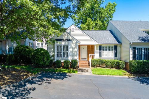 29-40 Wood Pointe Dr, Greenville, SC, 29615-2268 | Card Image