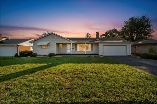 339 S Grant St, Dover, OH, 44622-2028 | Card Image