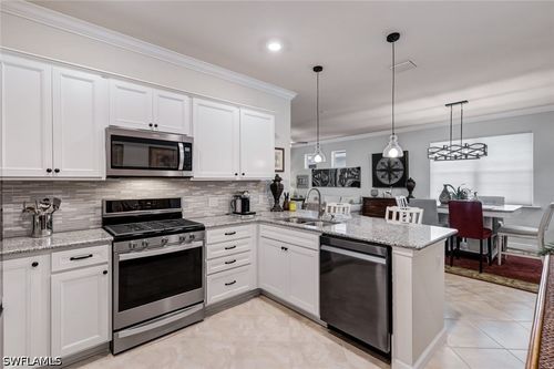 20005 Parrot Key Ct, ESTERO, FL, 33928-4037 | Card Image