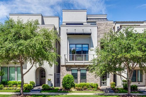 7704 Highcroft Way, Plano, TX, 75024-0252 | Card Image