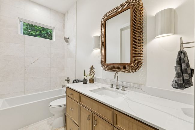6707 Anita St, House other with 5 bedrooms, 7 bathrooms and null parking in Dallas TX | Image 22