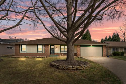 2528 S Weller Avenue, Springfield, MO, 65804 | Card Image