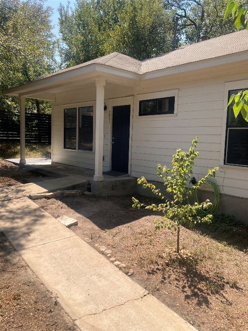 b-2911 E 13th St, Austin, TX, 78702-2419 | Card Image