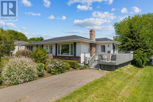 30 Maplewood Dr, Summerside, PE, C1N5E6 | Card Image