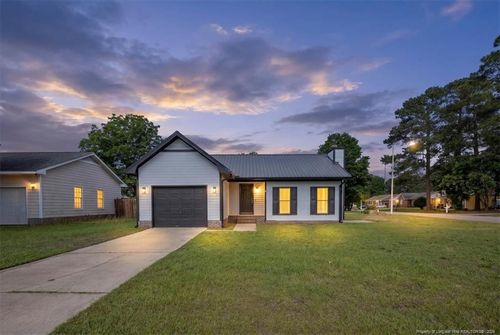 504 Offing Dr, Fayetteville, NC, 28314-2903 | Card Image