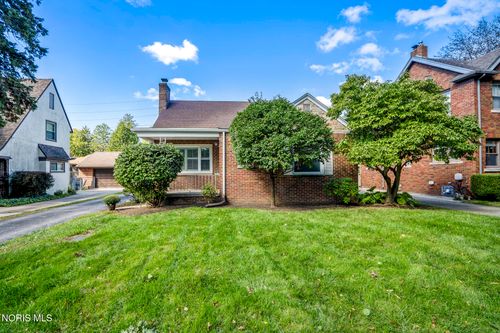 3003 Goddard Rd, Toledo, OH, 43606-3062 | Card Image