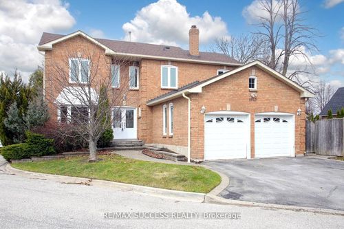 6643 Mockingbird Lane, Mississauga, ON, L5N5K2 | Card Image