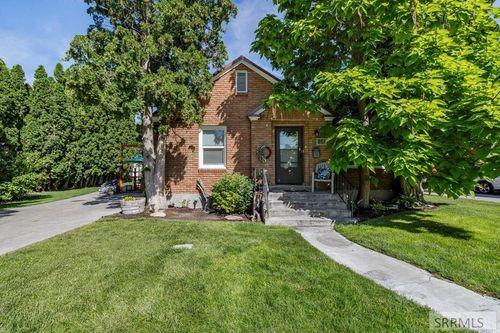 851 S Shilling Ave, Blackfoot, ID, 83221-3328 | Card Image