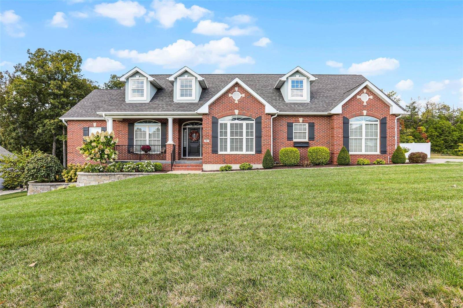 Cedar Berry Dr, Washington, MO 63090