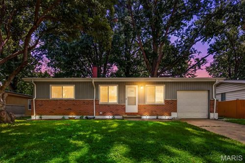 1316 Bayonne Dr, Saint Louis, MO, 63138-2401 | Card Image