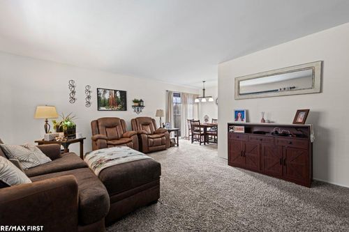 24505 Meadowbridge Dr, Clinton Township, MI, 48035-5721 | Card Image