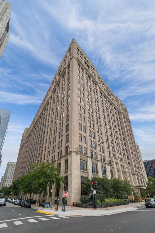 317-680 N Lake Shore Dr, Chicago, IL, 60611-4457 | Card Image