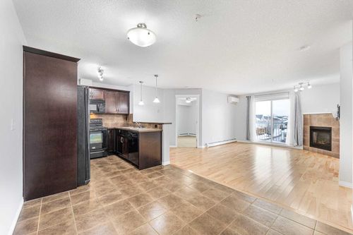 4313-31 Country Village Manor Ne, Calgary, AB, T3K0T3 | Card Image