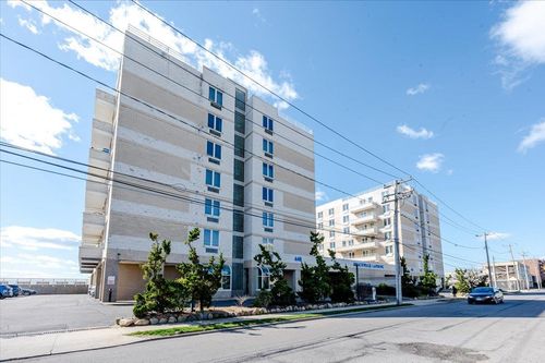 apt-1c-450 W Broadway, Long Beach, NY, 11561-3156 | Card Image