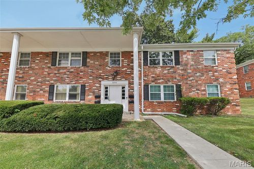 apt-c-3202 Denmark Dr, Bridgeton, MO, 63044-3180 | Card Image