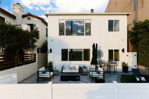 2-5267 E Ocean Blvd, Long Beach, CA, 90803-3386 | Card Image