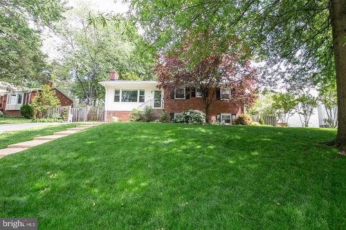 8411 Morey Ln, ALEXANDRIA, VA, 22308-1945 | Card Image
