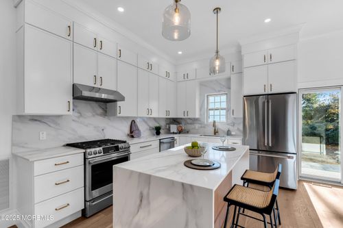 340 River Rd, Fair Haven, NJ, 07704-3028 | Card Image