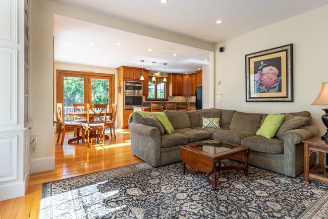202 Bridge St, House other with 3 bedrooms, 3 bathrooms and 5 parking in Beverly MA | Image 7