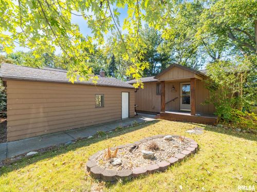 1141 Sunset Dr, East Peoria, IL, 61611-1167 | Card Image