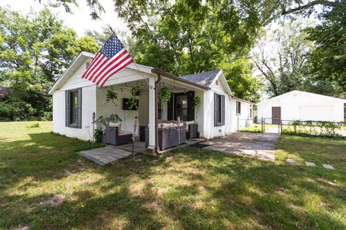 834 N Glenn Ave, Springfield, MO, 65803-2337 | Card Image