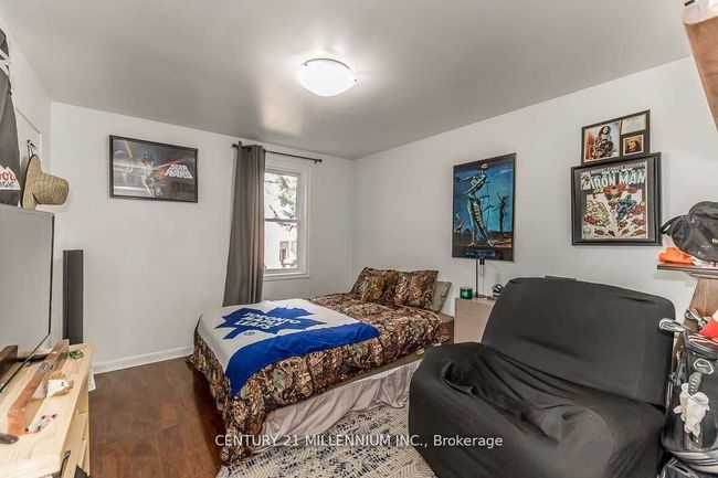 MAIN - 23 2nd St, Home with 2 bedrooms, 1 bathrooms and 3 parking in New Tecumseth ON | Image 8