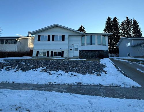 131 Collinge Rd, Hinton, AB, T7V1M1 | Card Image