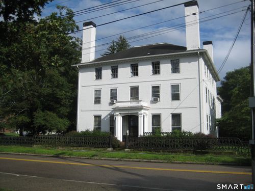 9 Chelsea Parade S, Norwich, CT, 06360-3521 | Card Image