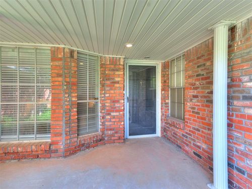 401 Partridge Lane, Edmond, OK, 73034 | Card Image