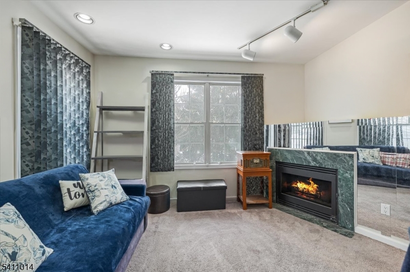 Residential in Clifton City 2