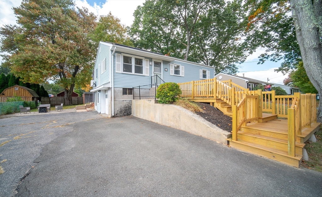 Kingman Ave, East Longmeadow, MA 01028