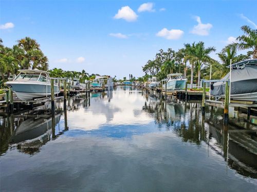 4000 14th Way Ne, ST PETERSBURG, FL, 33703-5343 | Card Image