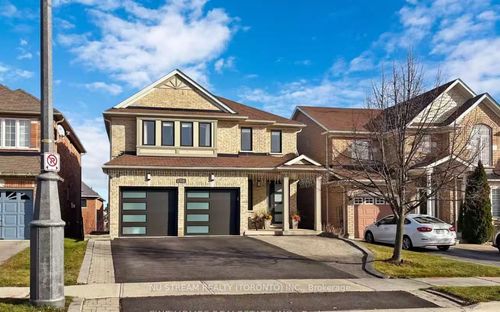 85 Patti Mcculloch Way, Newmarket, ON, L3X3G1 | Card Image